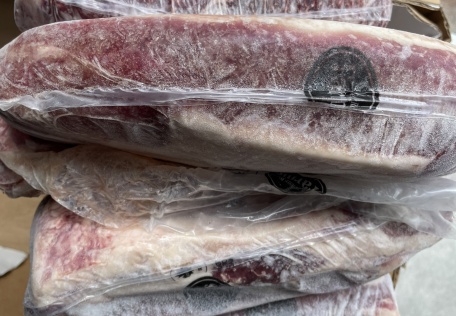 BA CHỈ BÒ FARMS FREMIUM UNGRADED CND